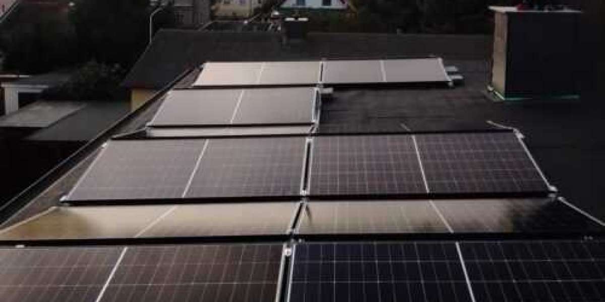 Solarlösungen für jedes Dach: Die Wahl der richtigen Solarmodule in Leipzig
