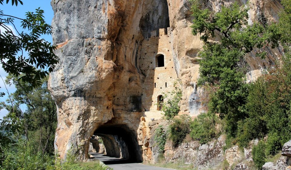 road, tunnel, roche, tunnel, roche, roche, roche, roche, roche