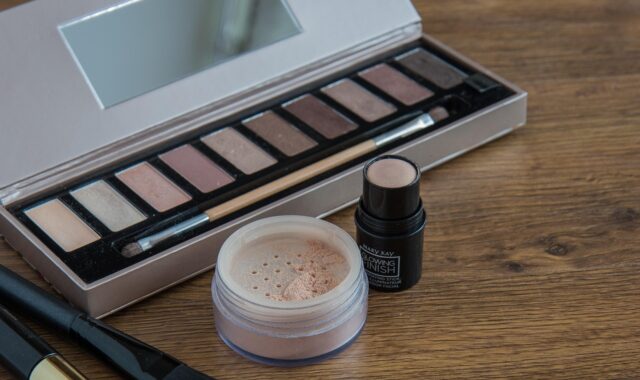 cosmetics, eyeshadow, for painting, colorful, makeup, powder, shadows, corrector, brown, mirror, the palette, cosmetic, eyeshadow, eyeshadow, eyeshadow, eyeshadow, eyeshadow