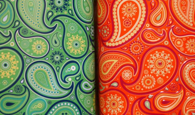 tea tins, cans, multicoloured, coloured, colorful, green, red, template, pattern, metal cans