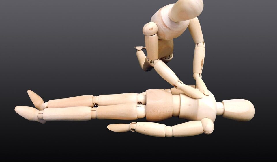 first aid, rescue, savior, accident, emergency, medic, paramedic, help, patch up, medicine, figure, massage, heart, cardiac massage, supply, heartbeat, rhythm, doll