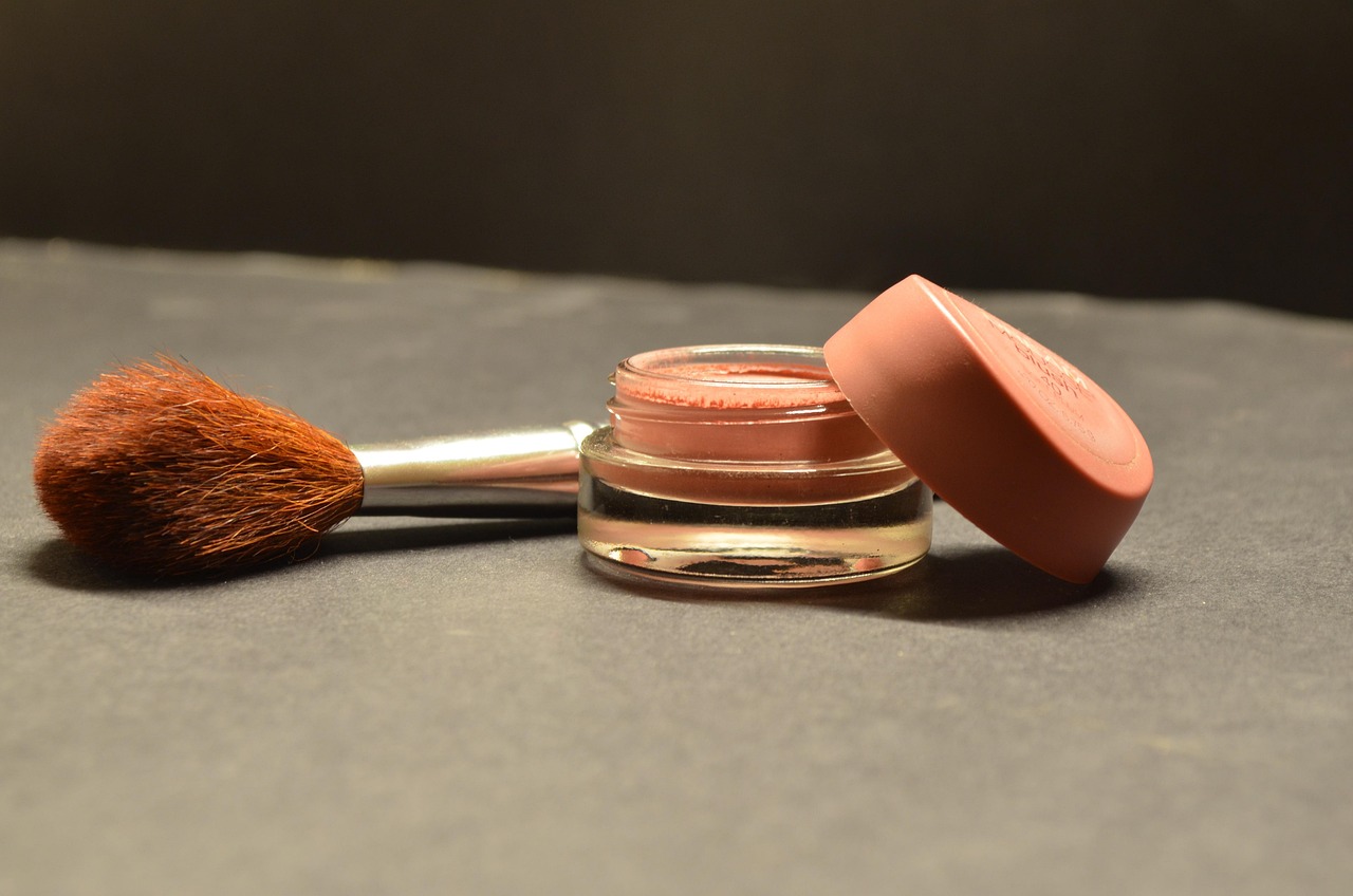 cosmetics, brush, compact, makeup, beauty, feminine, skin, care, powder, make-up, facial, applying, complexion, brown beauty, brown makeup, brown care, compact, makeup, makeup, makeup, makeup, makeup