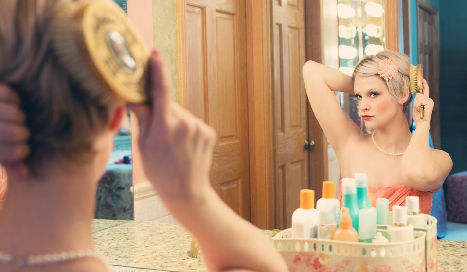 pretty woman, makeup, mirror, glamour, model, blonde, vintage, makeup, makeup, makeup, mirror, mirror, mirror, mirror, mirror, glamour